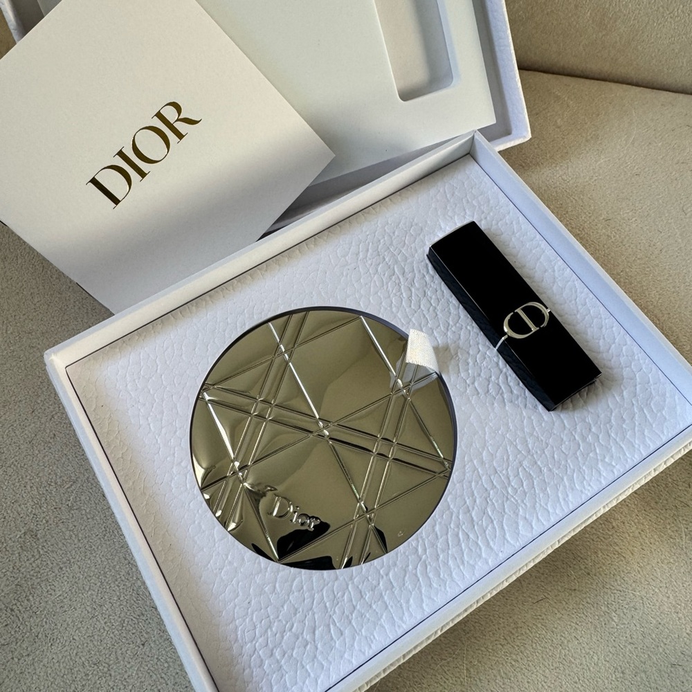 Dior Mirror & Mini Lipstick  Set